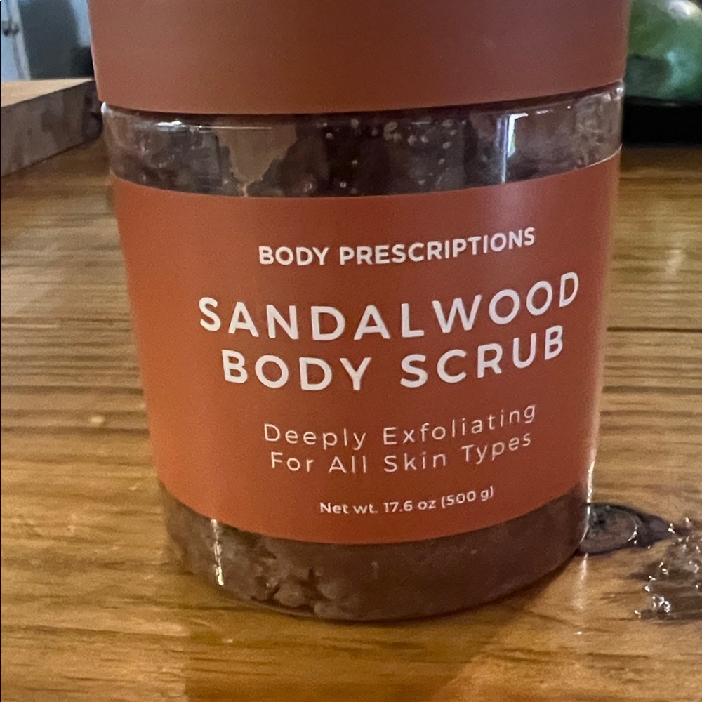 Sandalwood Body Scrub - Brown
